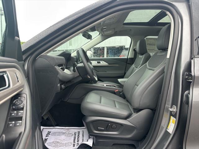 new 2025 Ford Explorer car, priced at $46,978
