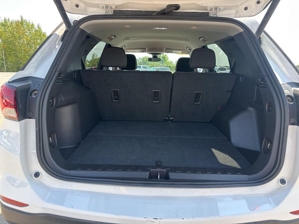 used 2024 Chevrolet Equinox car