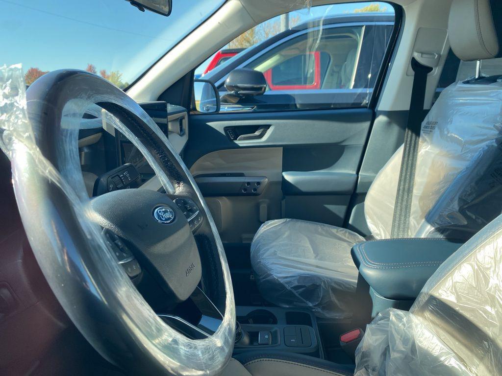 new 2025 Ford Maverick car, priced at $42,885