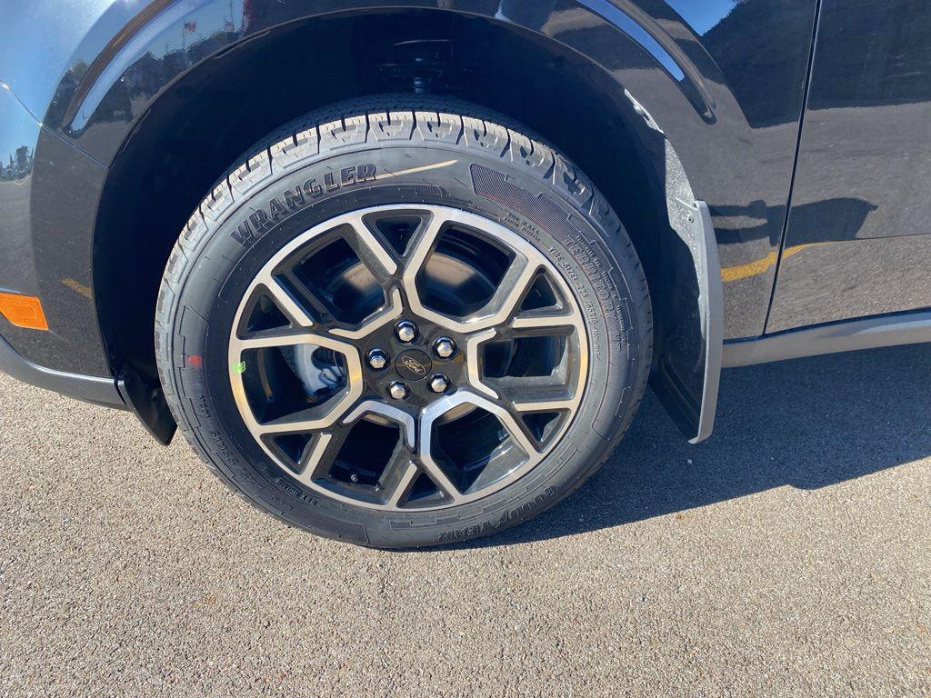 new 2025 Ford Maverick car, priced at $42,885