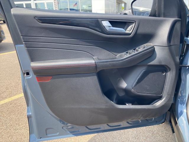 new 2025 Ford Escape car, priced at $31,980