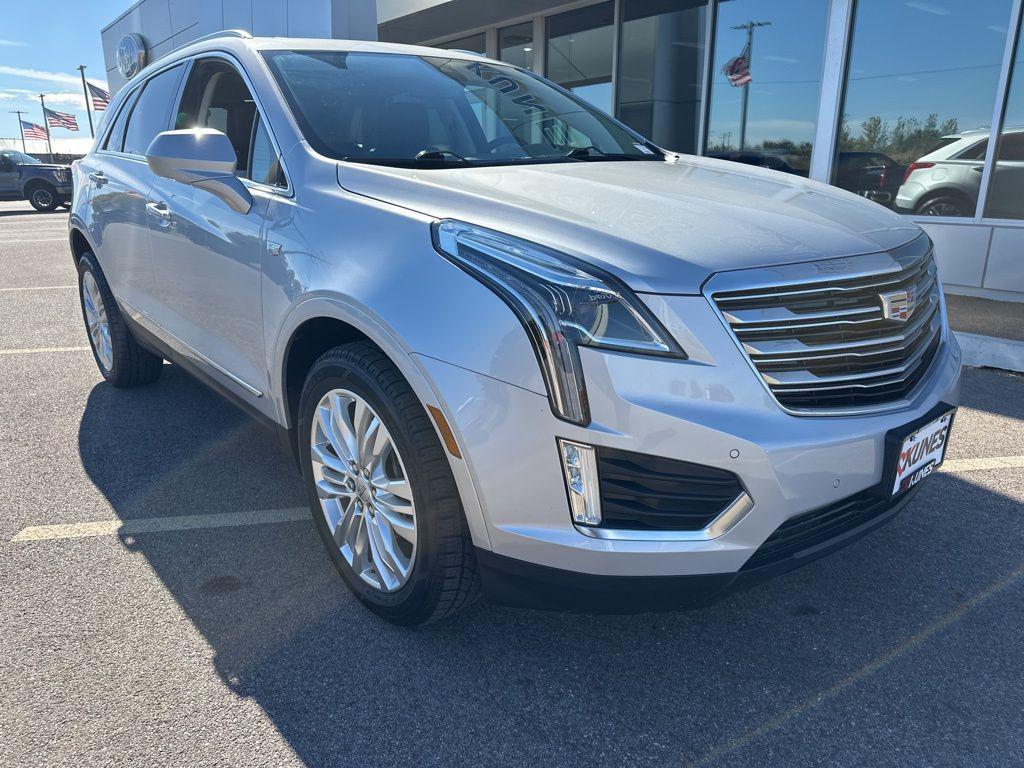 used 2017 Cadillac XT5 car, priced at $21,148