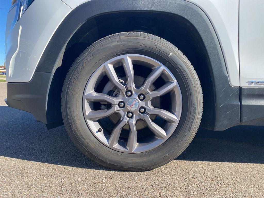 used 2024 GMC Terrain car, priced at $24,739