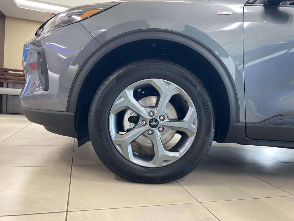 new 2025 Ford Escape car, priced at $30,841