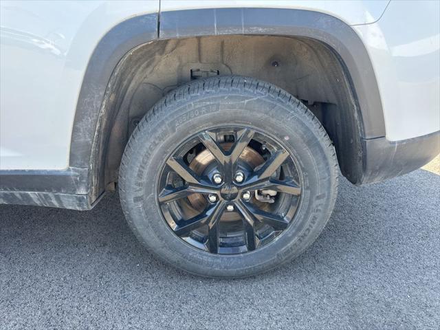 used 2024 Jeep Grand Cherokee car, priced at $34,463