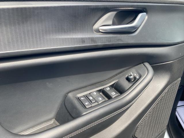 used 2024 Jeep Grand Cherokee car, priced at $34,463