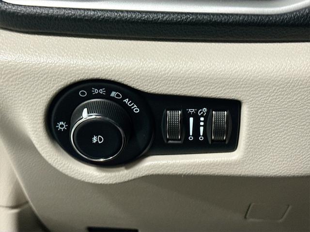 used 2021 Chrysler Pacifica car, priced at $21,899