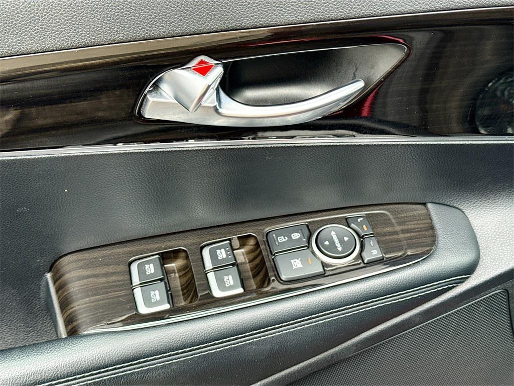 used 2020 Kia Sorento car, priced at $17,289