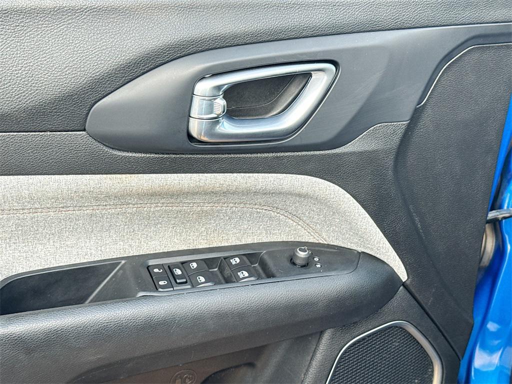 used 2022 Jeep Compass car, priced at $19,399