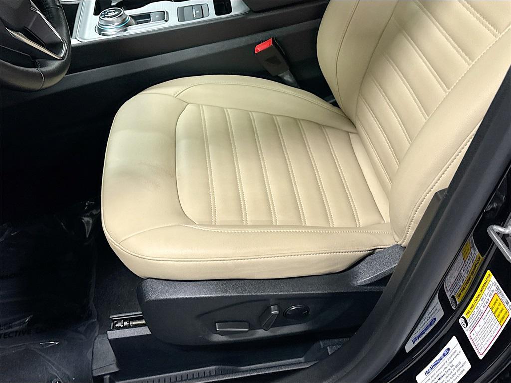 used 2022 Ford Edge car, priced at $28,464
