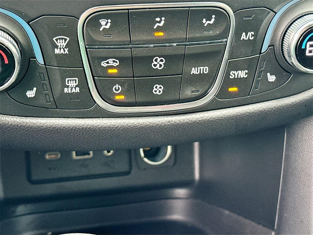 used 2023 Chevrolet Equinox car, priced at $24,229