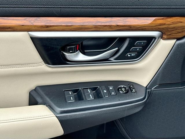 used 2020 Honda CR-V car, priced at $22,999