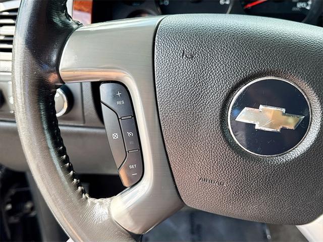 used 2010 Chevrolet Suburban car, priced at $12,999