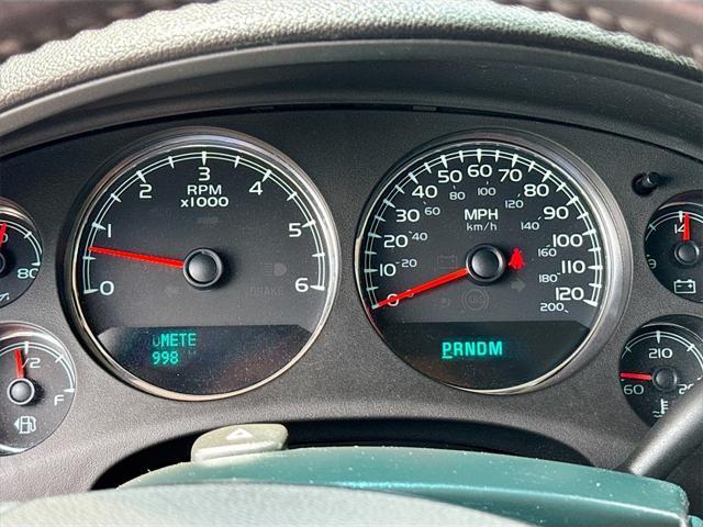 used 2010 Chevrolet Suburban car, priced at $12,999