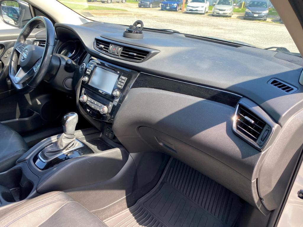 used 2017 Nissan Rogue Sport car, priced at $9,775