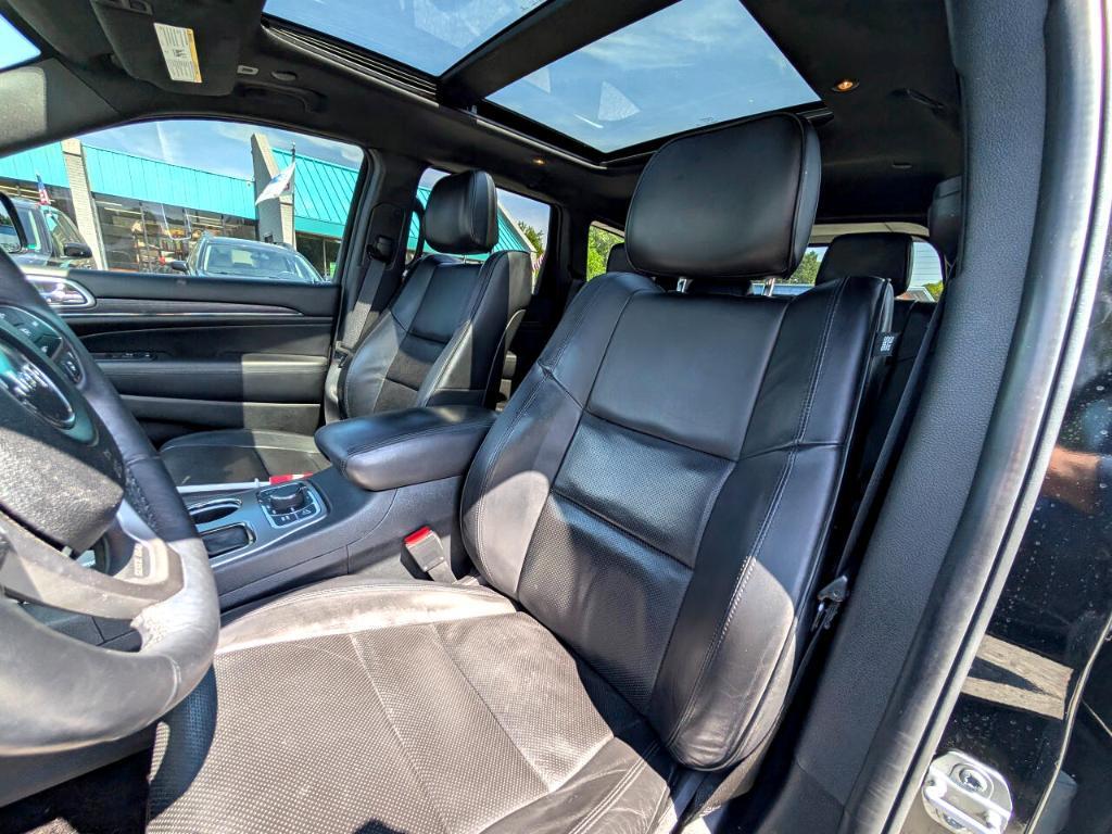used 2018 Jeep Grand Cherokee car, priced at $17,975