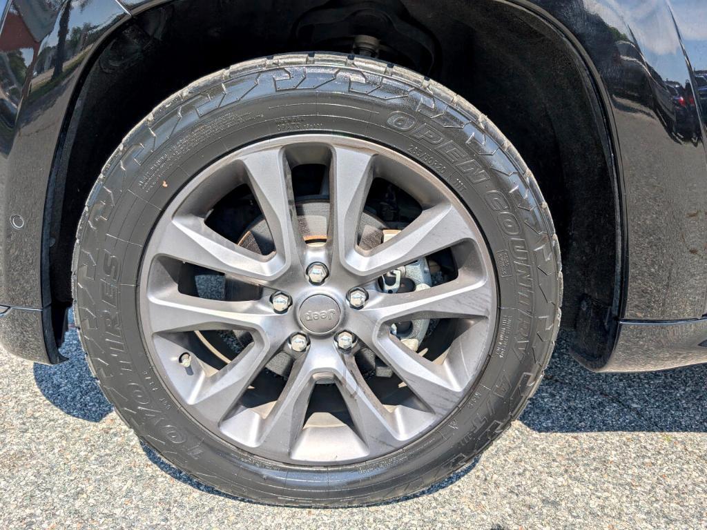 used 2018 Jeep Grand Cherokee car, priced at $17,975