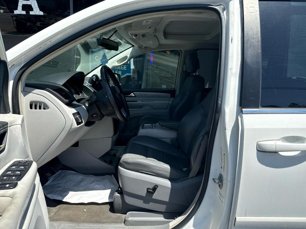 used 2010 Volkswagen Routan car, priced at $4,985