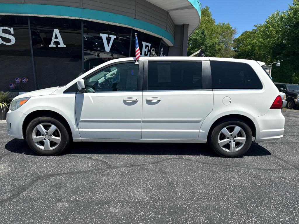 used 2010 Volkswagen Routan car, priced at $4,985