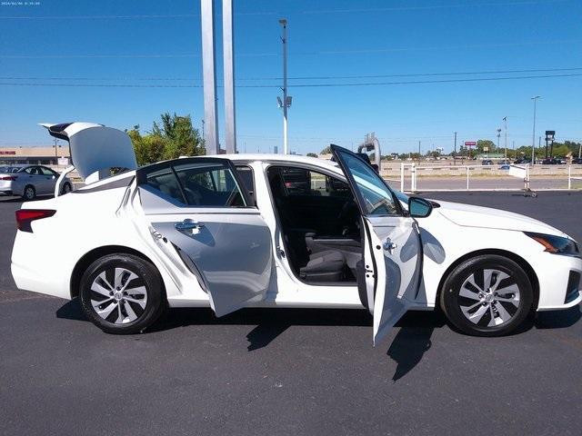 new 2025 Nissan Altima car, priced at $25,452