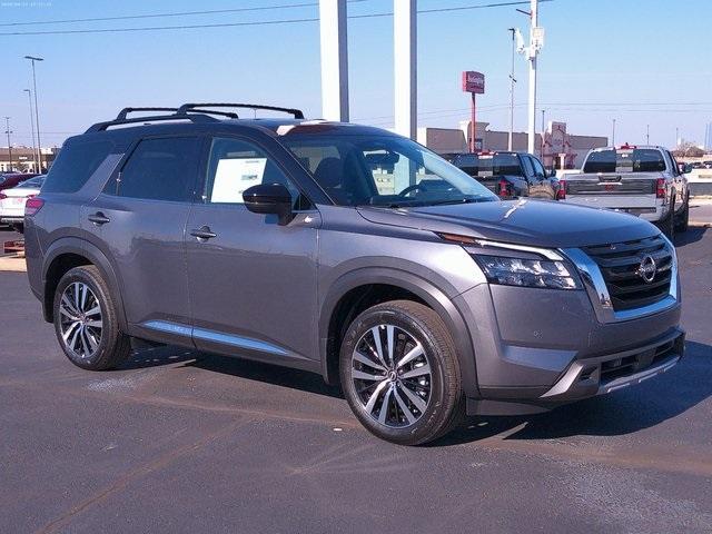 new 2025 Nissan Pathfinder car, priced at $52,605