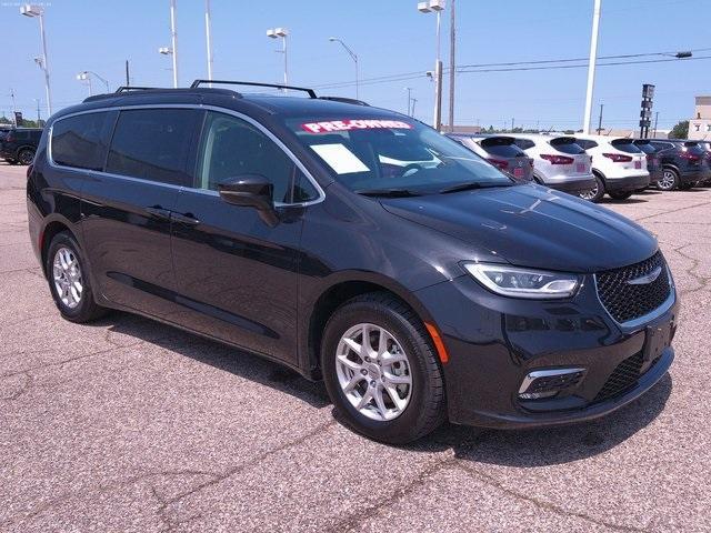 used 2022 Chrysler Pacifica car, priced at $22,562