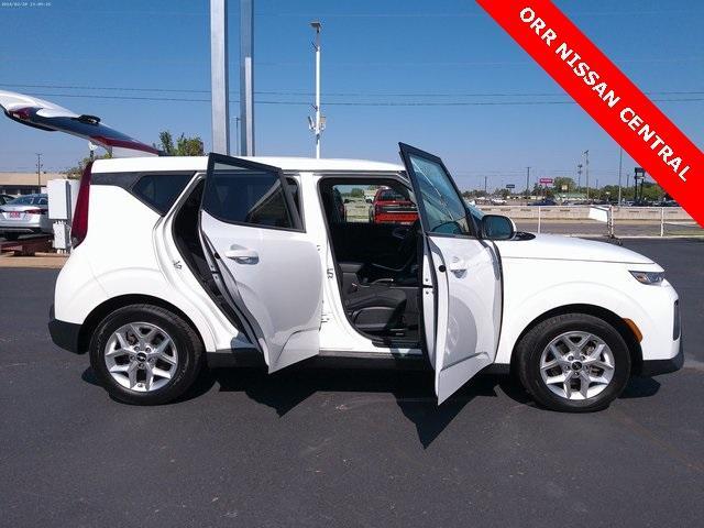 used 2022 Kia Soul car, priced at $16,235