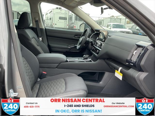 new 2025 Nissan Pathfinder car, priced at $43,865