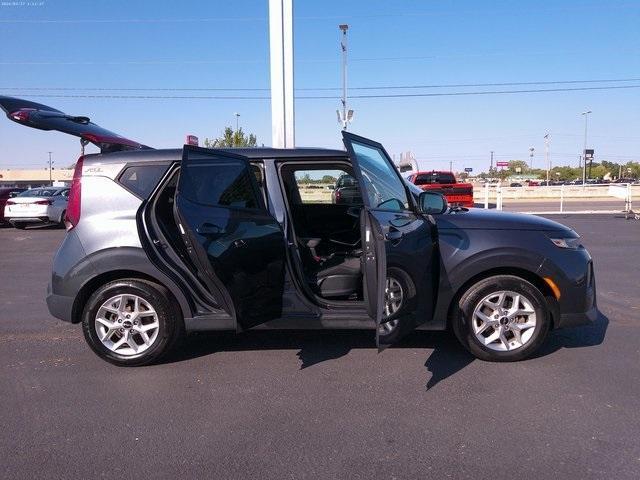 used 2022 Kia Soul car, priced at $16,419