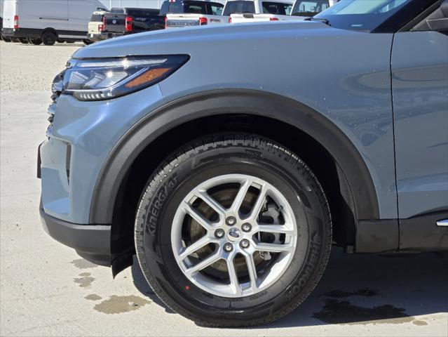 new 2025 Ford Explorer car, priced at $41,960