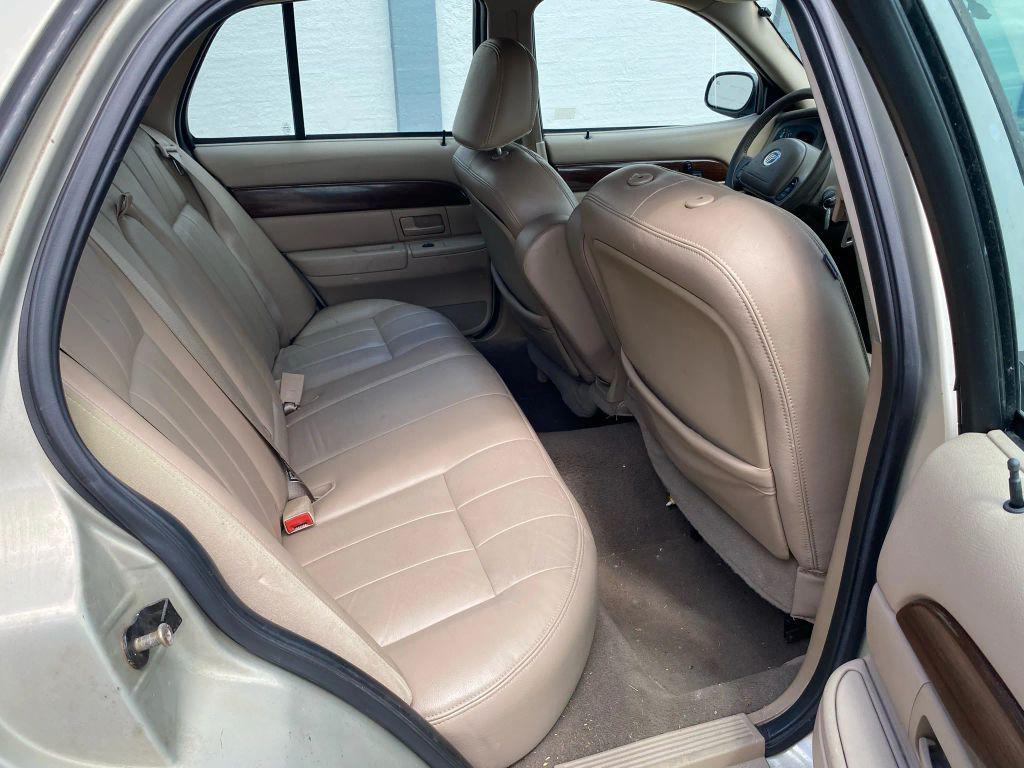 used 2004 Mercury Grand Marquis car, priced at $5,500