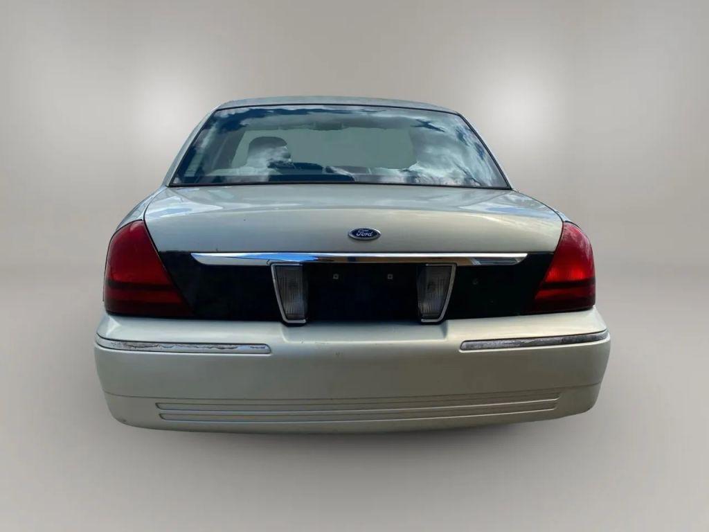 used 2004 Mercury Grand Marquis car, priced at $5,500