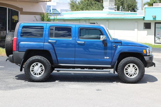 used 2006 Hummer H3 car, priced at $8,500