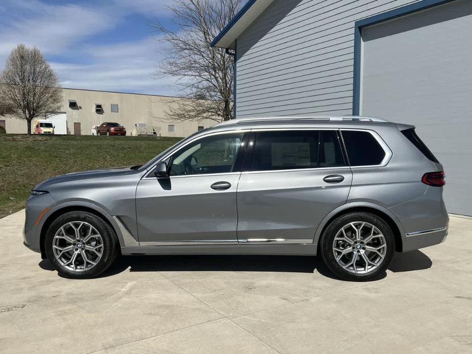new 2024 BMW X7 car, priced at $90,195