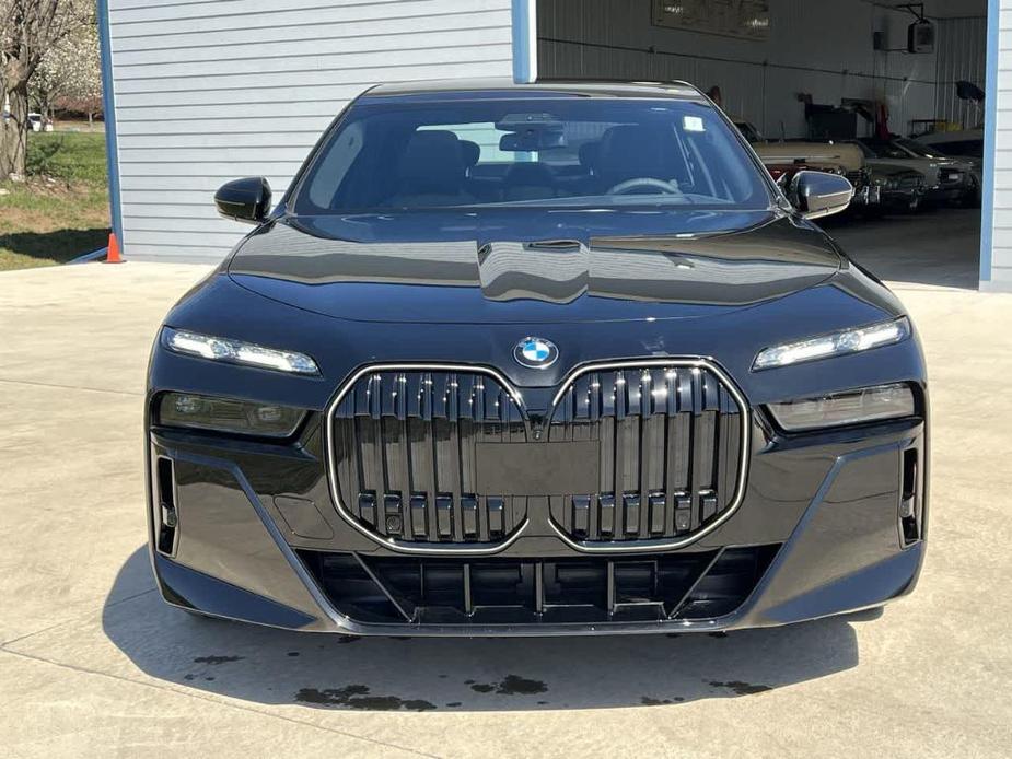 new 2024 BMW 760 car, priced at $135,840