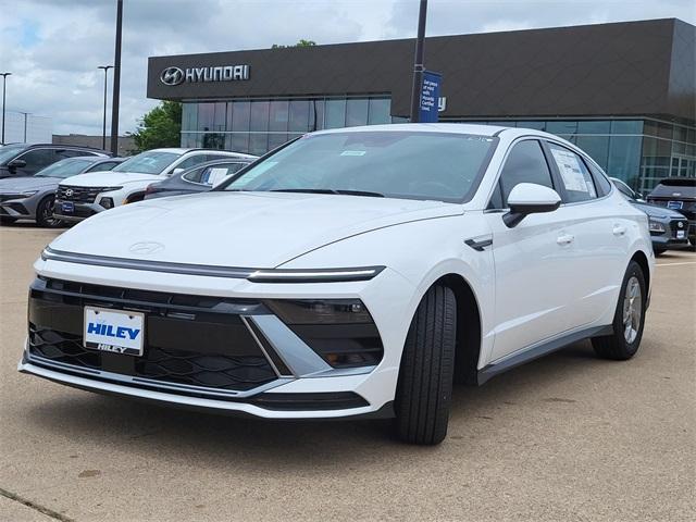 new 2025 Hyundai Sonata car, priced at $26,010