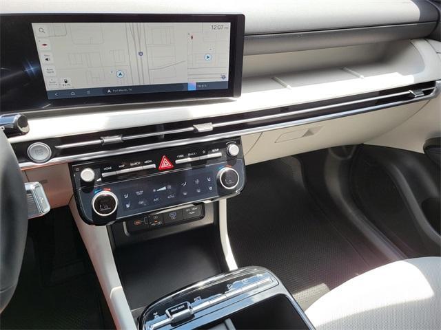 new 2025 Hyundai TUCSON Hybrid car, priced at $37,241