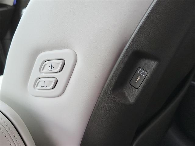 new 2025 Hyundai SANTA FE HEV car, priced at $46,085