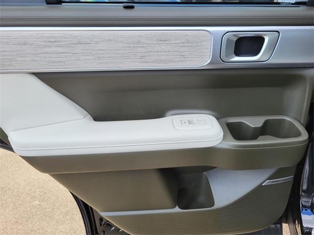 new 2025 Hyundai SANTA FE HEV car, priced at $46,085