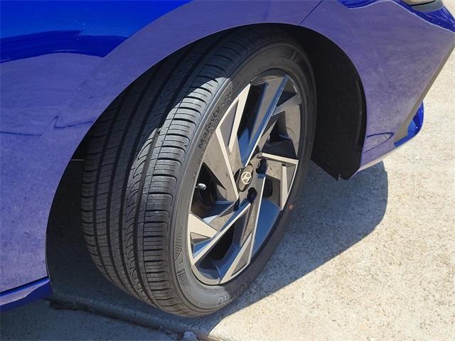 new 2025 Hyundai Elantra car, priced at $19,991