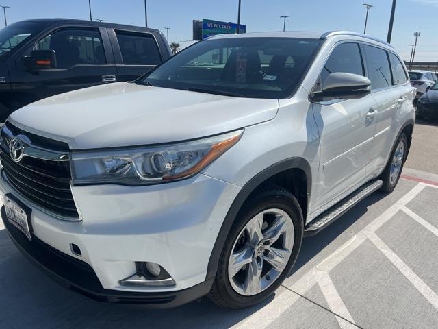 used 2015 Toyota Highlander car, priced at $14,991