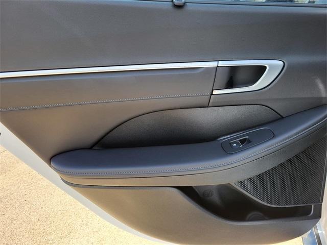 used 2024 Hyundai Sonata Hybrid car, priced at $30,992