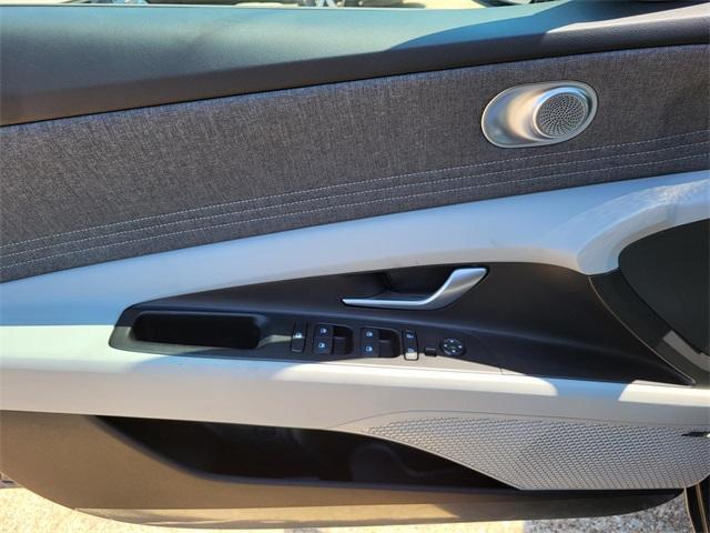 new 2025 Hyundai Elantra car, priced at $24,991