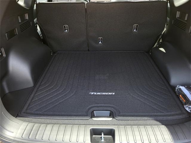 new 2025 Hyundai TUCSON Hybrid car, priced at $34,550