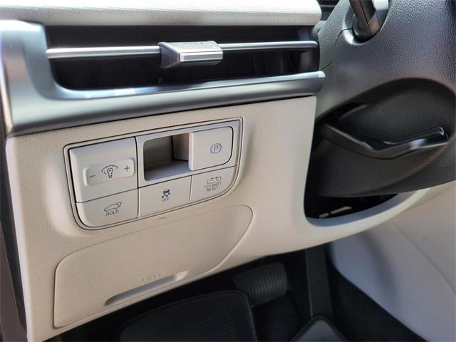 new 2025 Hyundai TUCSON Hybrid car, priced at $34,550