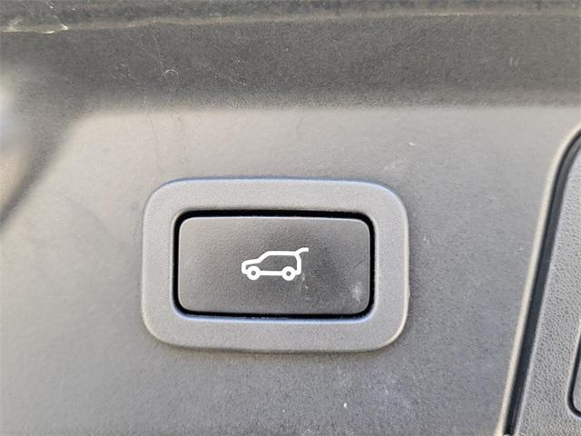 used 2018 Land Rover Range Rover Velar car, priced at $16,900