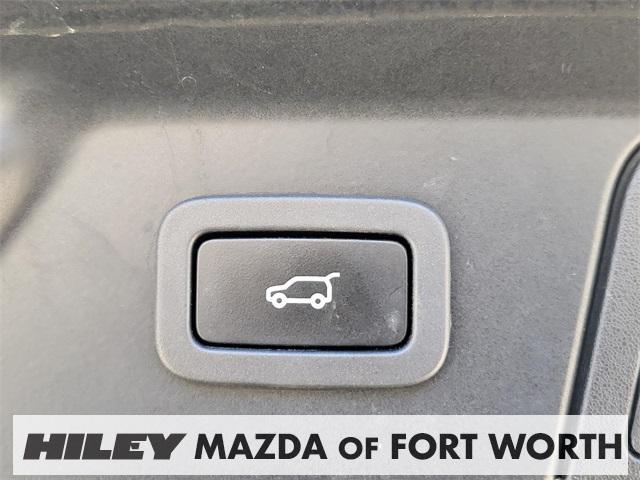 used 2018 Land Rover Range Rover Velar car, priced at $16,819