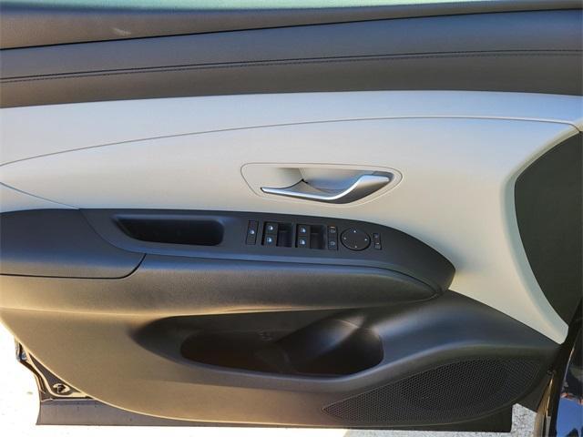 new 2026 Hyundai TUCSON Hybrid car, priced at $31,039