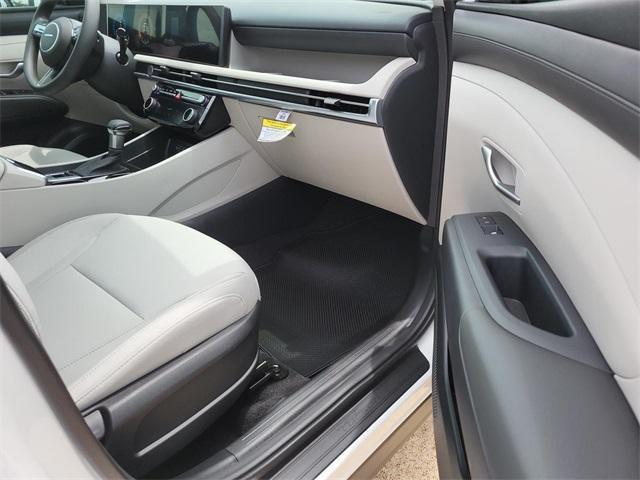 new 2025 Hyundai Tucson car, priced at $27,645