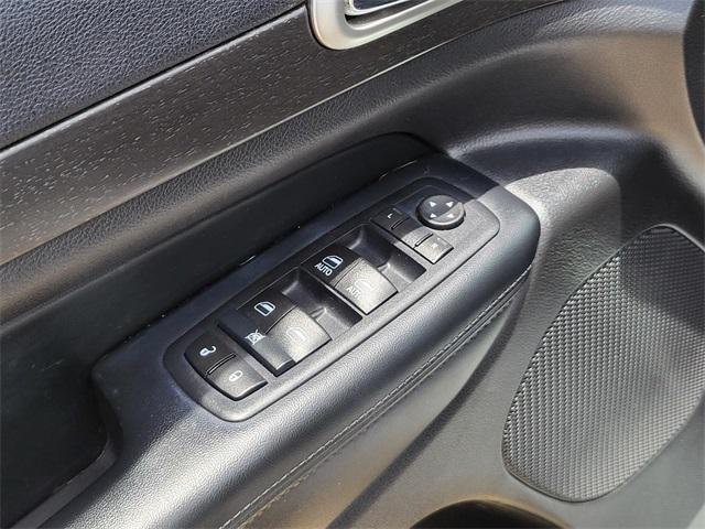 used 2017 Jeep Grand Cherokee car, priced at $16,540